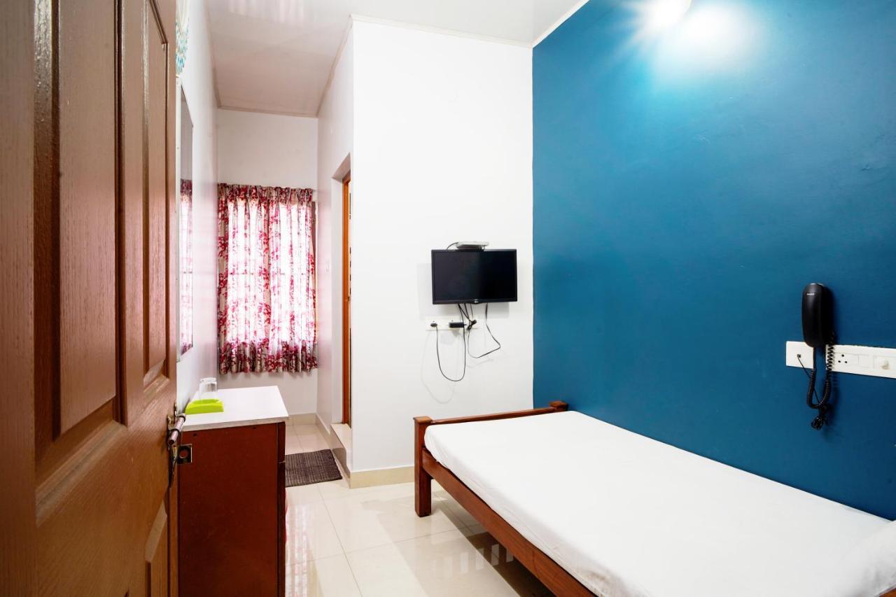 Reach Residency Hotel Kochi Exterior photo