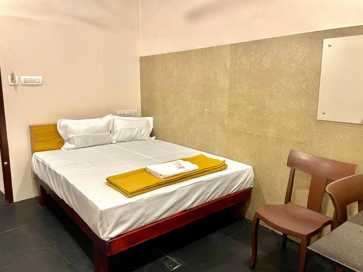 Reach Residency Hotel Kochi Exterior photo