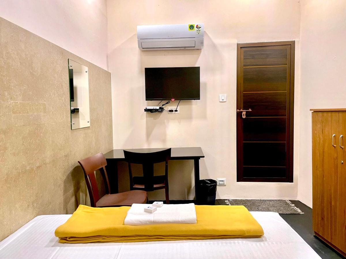 Reach Residency Hotel Kochi Exterior photo
