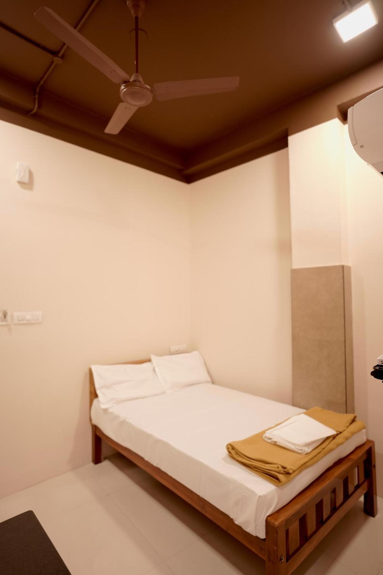 Reach Residency Hotel Kochi Exterior photo