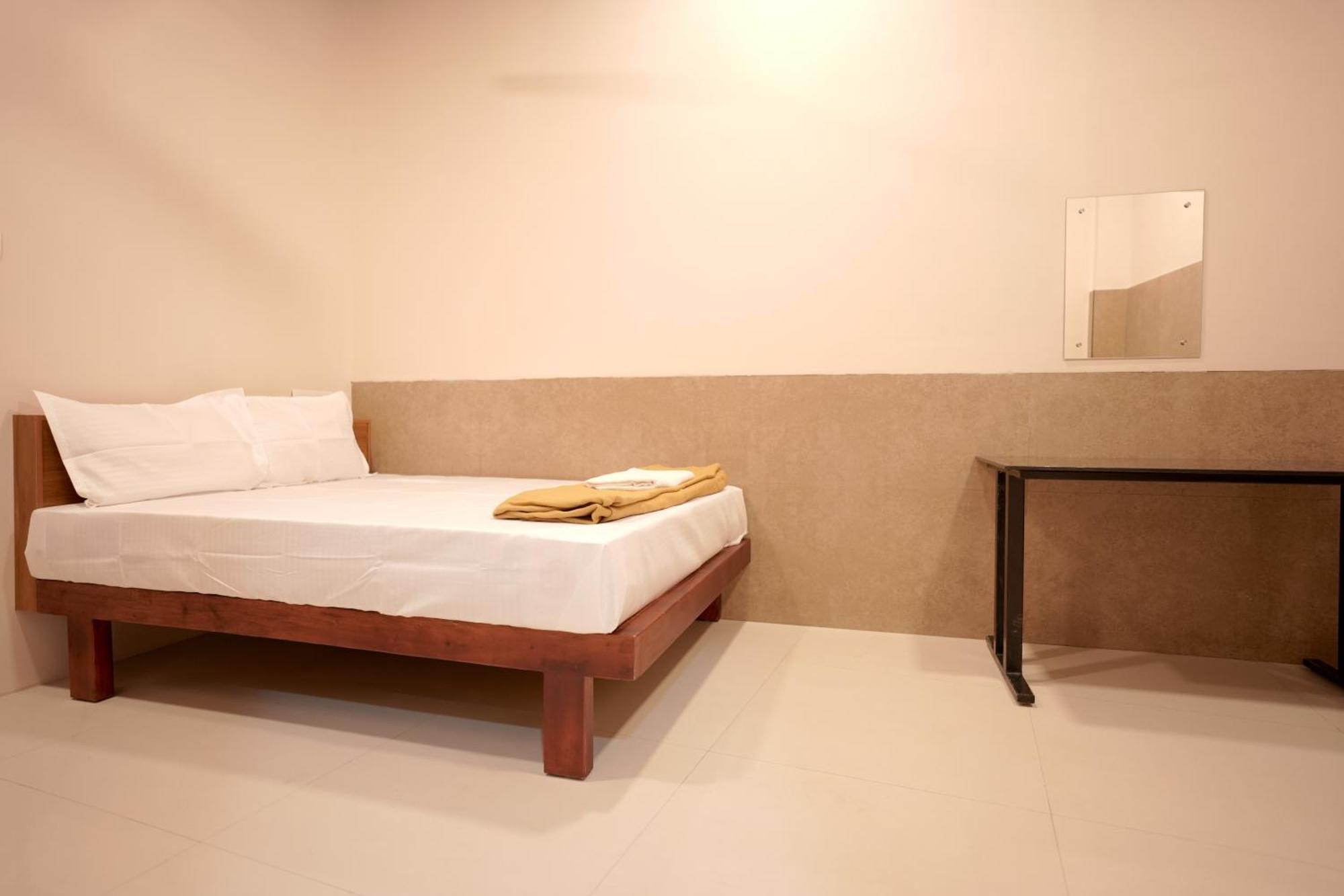 Reach Residency Hotel Kochi Exterior photo