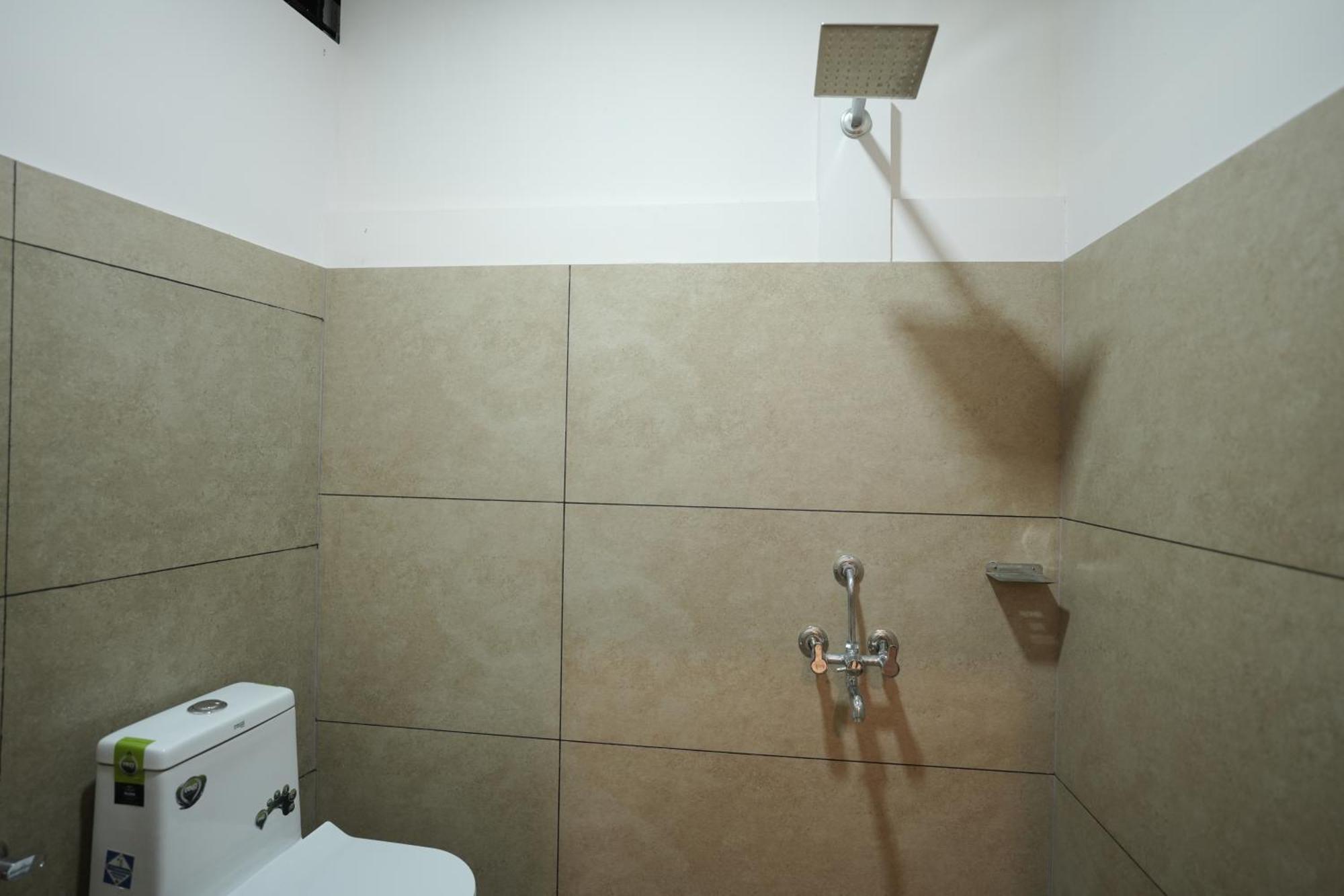 Reach Residency Hotel Kochi Exterior photo