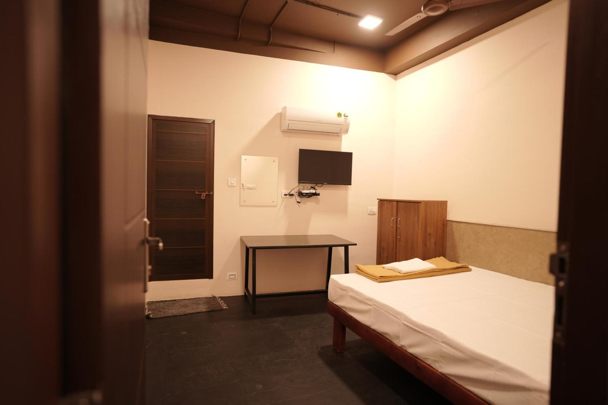 Reach Residency Hotel Kochi Exterior photo