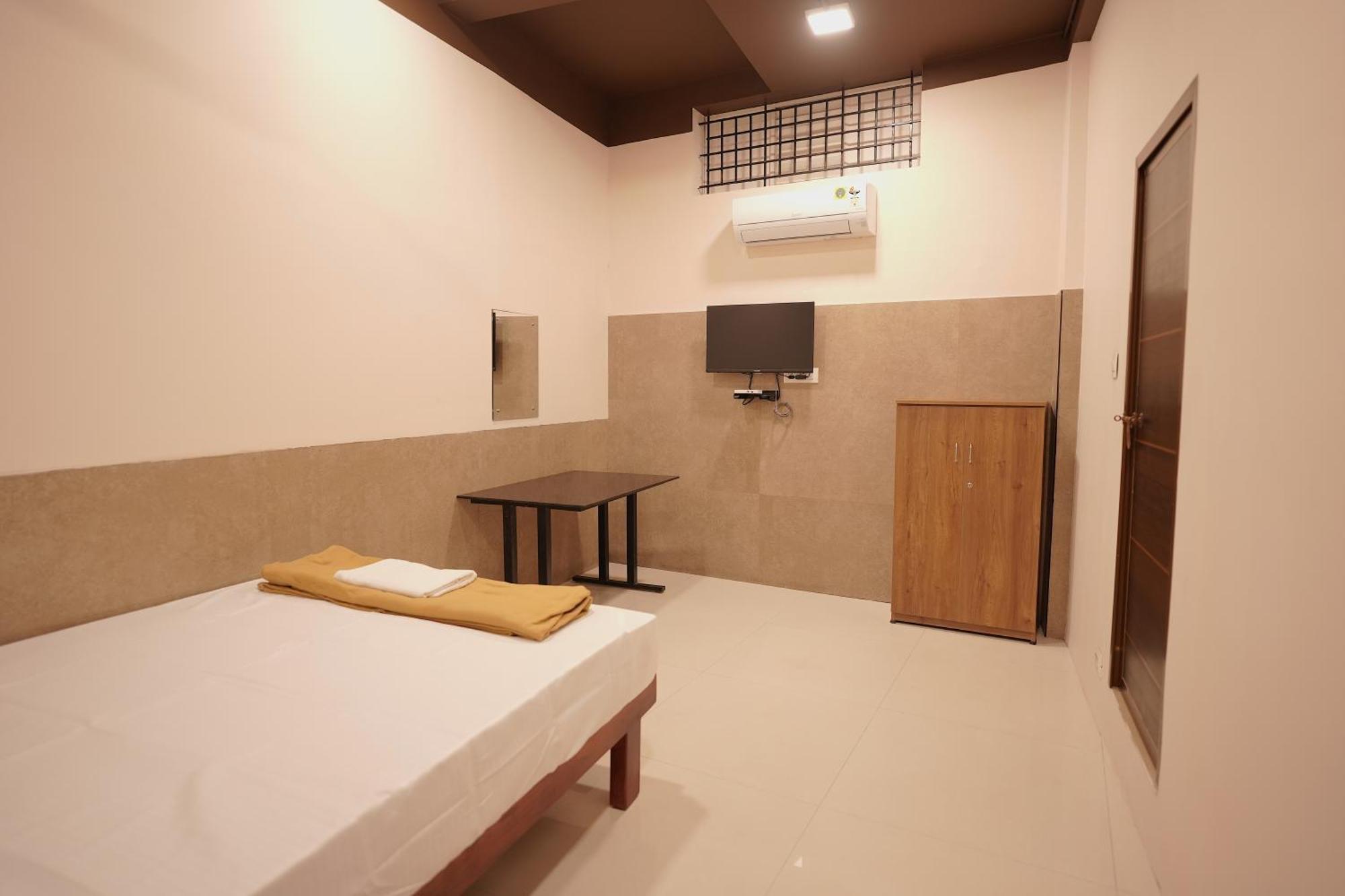 Reach Residency Hotel Kochi Exterior photo