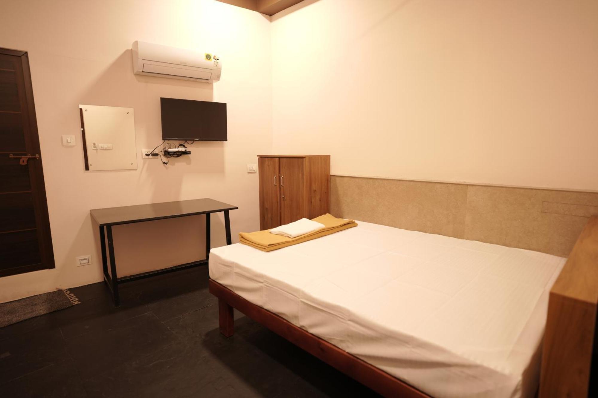 Reach Residency Hotel Kochi Exterior photo