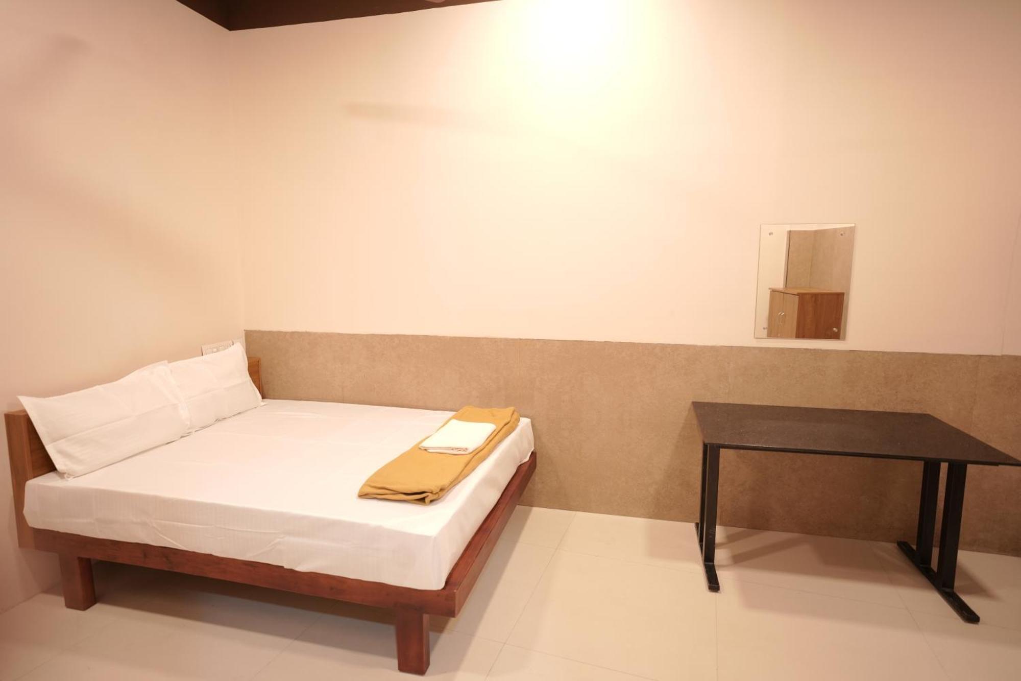 Reach Residency Hotel Kochi Exterior photo