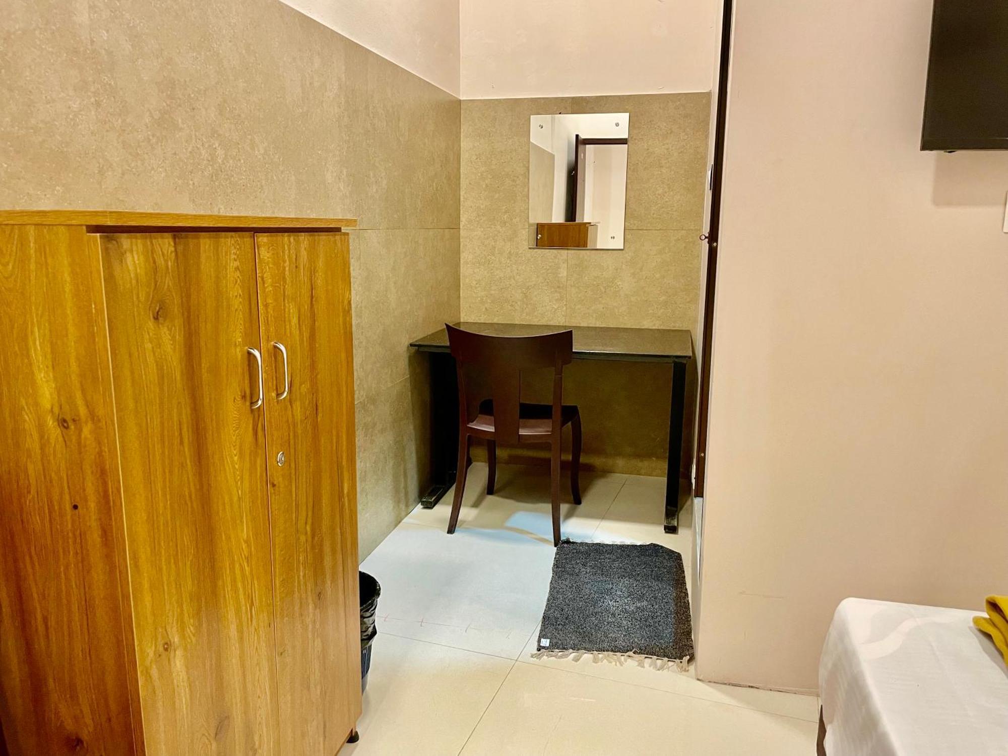 Reach Residency Hotel Kochi Exterior photo